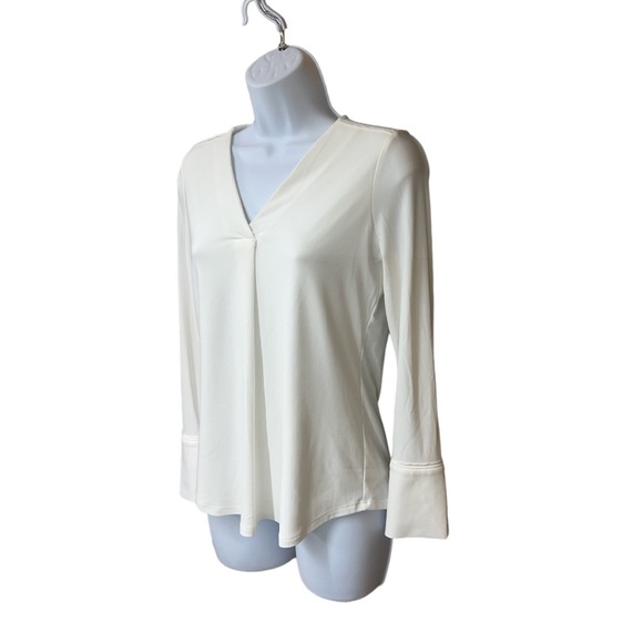 SzXXS White House Black Market White Long Sleeve Button Sleeve Top V Neck - Picture 4 of 6
